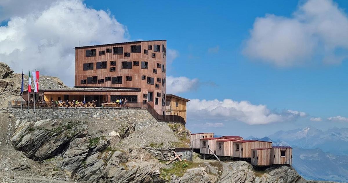 Rifugio Petrarca, saranno rimosse le baite esterne all'edificio